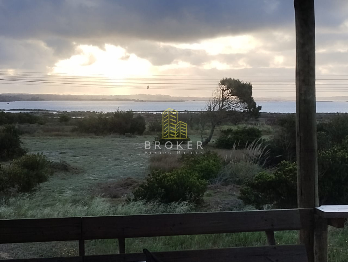 Casa ID.1607/Casa_en_Alquiler_Temporal_en_Jose_Ignacio,_frente_a_la_laguna._Punta_del_Este,_Uruguay. - Casa en Alquiler Temporal en Jose Ignacio, frente a la laguna. Punta del Este, Uruguay.