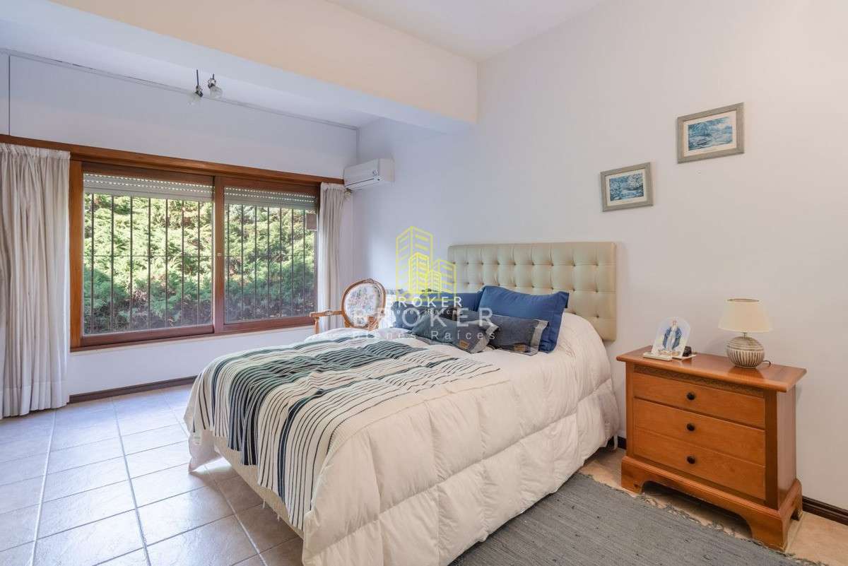 Casa ID.253/Venta_Casa_Pinares_Mansa_sobre_Laguna_del_Diario_Punta_del_Este - Venta Casa Chacra 7 Dormitorios Pinares Mansa sobre Laguna del Diario Punta del Este