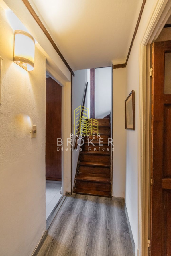 Casa ID.255/Venta_Casa_Buceo_Montevideo_3_dormitorios_estufa_a_leña,_jardín,_reciclada! - Venta Casa Buceo Montevideo 3 dormitorios estufa a leña, jardín, reciclada!