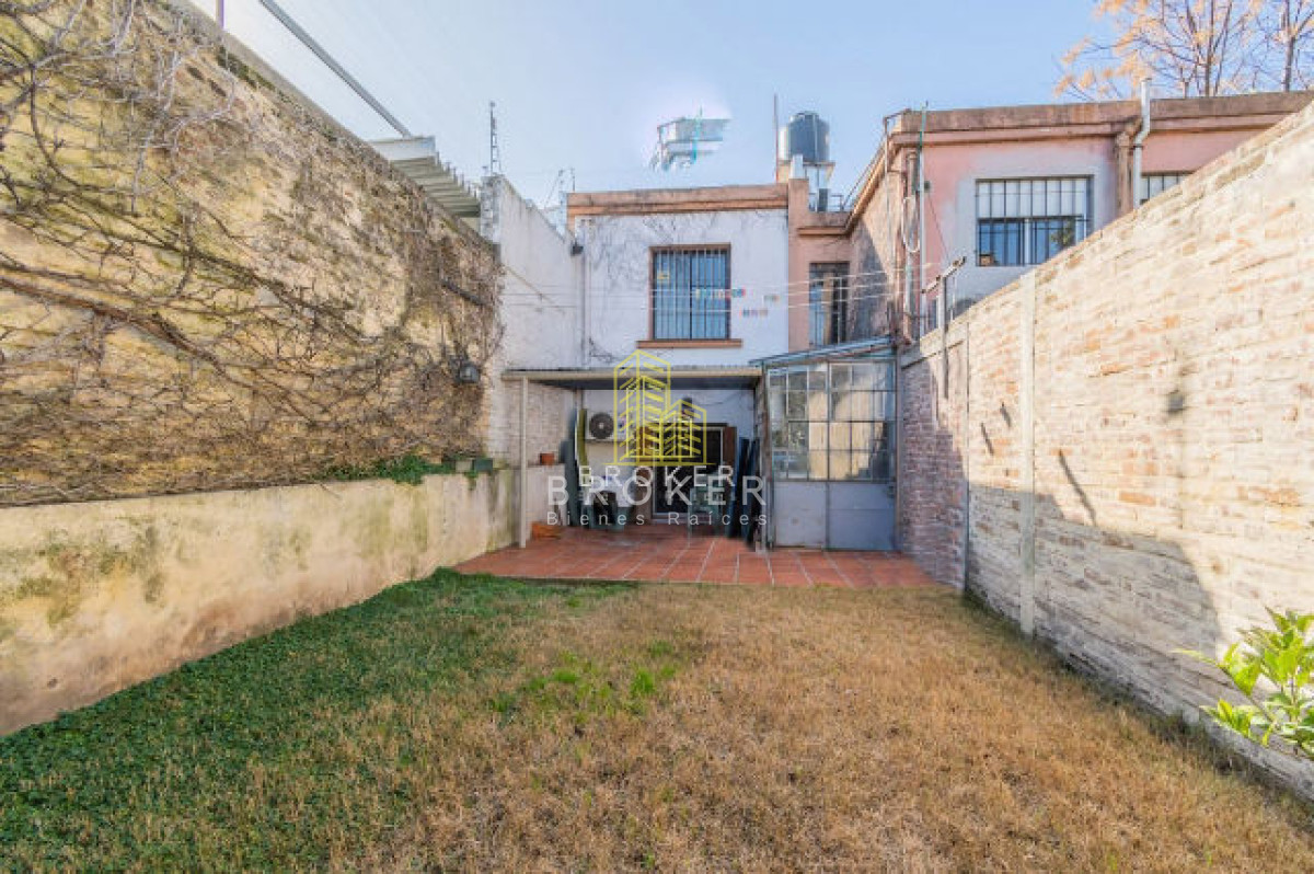 Casa ID.255/Venta_Casa_Buceo_Montevideo_3_dormitorios_estufa_a_leña,_jardín,_reciclada! - Venta Casa Buceo Montevideo 3 dormitorios estufa a leña, jardín, reciclada!