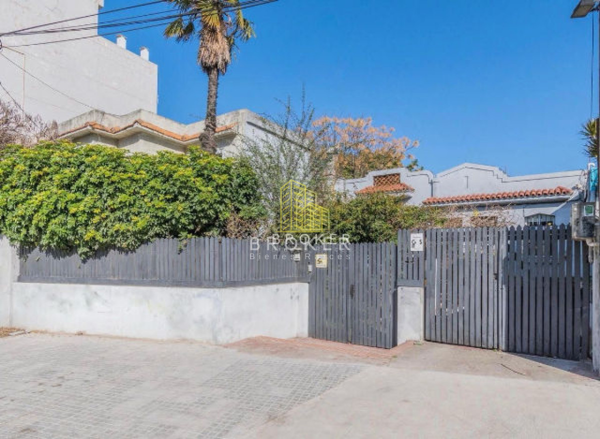 Casa ID.255/Venta_Casa_Buceo_Montevideo_3_dormitorios_estufa_a_leña,_jardín,_reciclada! - Venta Casa Buceo Montevideo 3 dormitorios estufa a leña, jardín, reciclada!