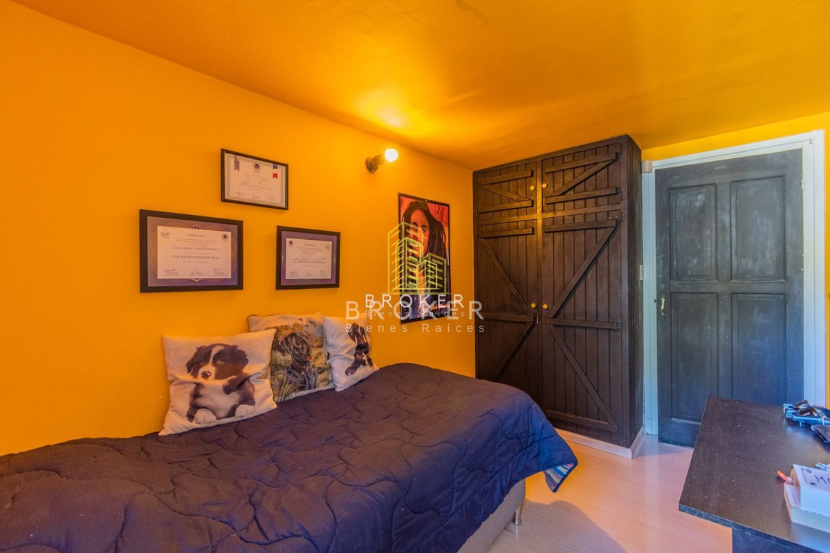 Casa ID.255/Venta_Casa_Buceo_Montevideo_3_dormitorios_estufa_a_leña,_jardín,_reciclada! - Venta Casa Buceo Montevideo 3 dormitorios estufa a leña, jardín, reciclada!