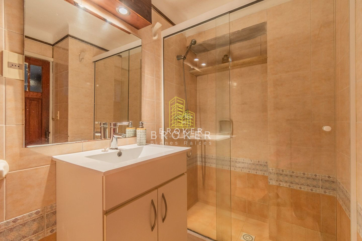 Casa ID.255/Venta_Casa_Buceo_Montevideo_3_dormitorios_estufa_a_leña,_jardín,_reciclada! - Venta Casa Buceo Montevideo 3 dormitorios estufa a leña, jardín, reciclada!