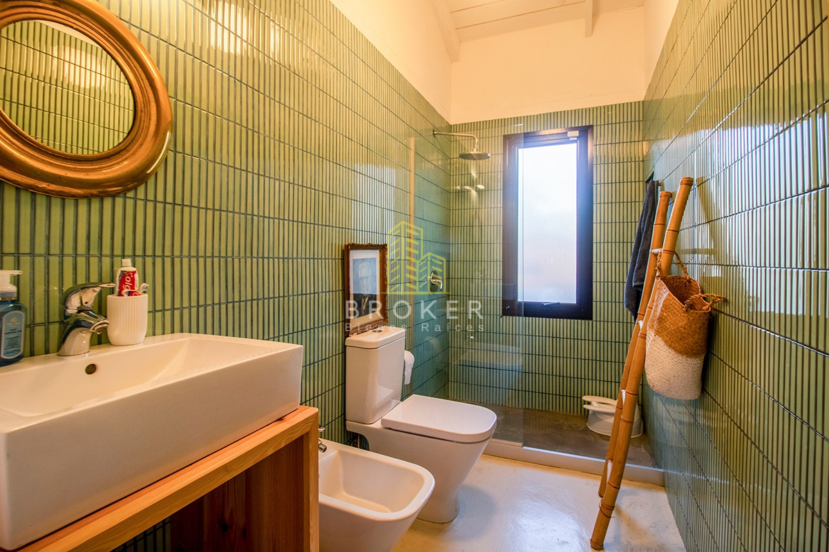 Casa ID.704/Venta_de_amplia_casa_en_Barra_Verde - Venta y alquiler de casa de 3 dormitorios en Barra Verde. Punta del Este, Uruguay.