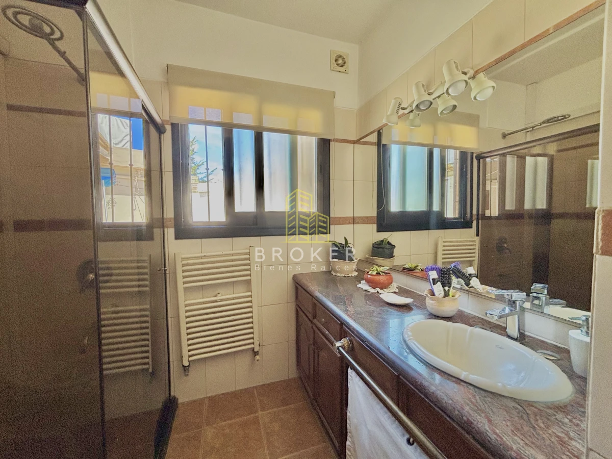 Casa ID.9638/Venta_casa_punta_del_este_4_dormitorios_piscina_ - Venta casa punta del este 4 dormitorios piscina 