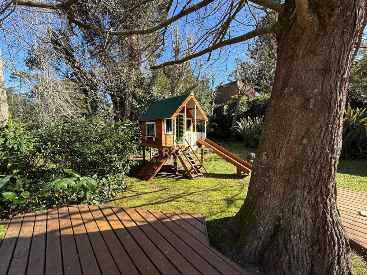 Casa ID.9597/Alquiler_de_temporada_Casa_en_San_Rafael,_Punta_del_Este,_3_dormitorios_y_amplio_jardín - Alquiler de temporada Casa en San Rafael, Punta del Este, 3 dormitorios y amplio jardín