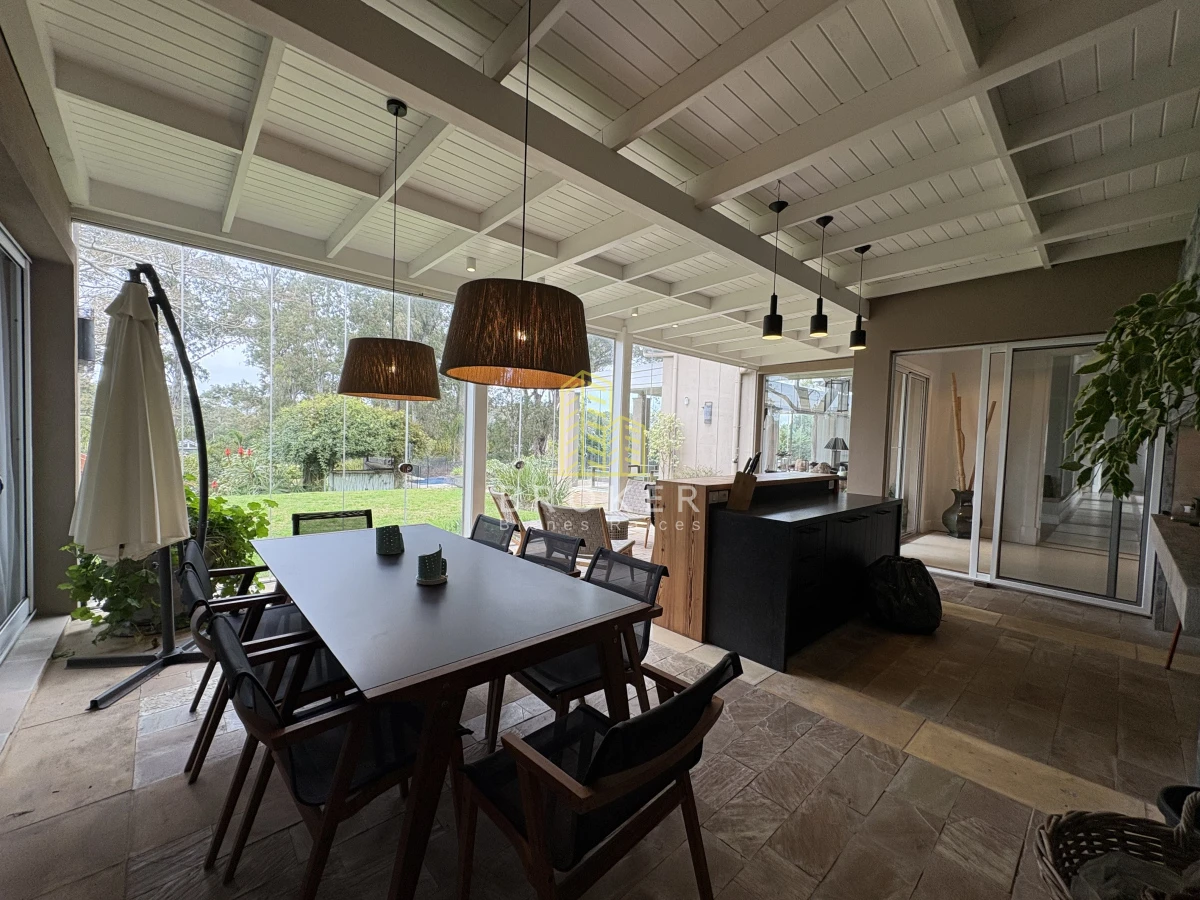 Casa ID.76/Venta_Casa_La_Barra_Punta_Del_Este_Broker_ - Venta De Icónica Casa de Lujo en la Barra, una casa de revista de gran nivel 