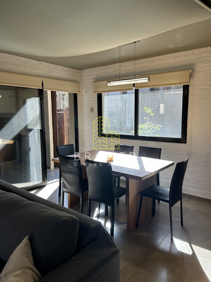 Casa ID.572/Venta_de_Duplex_en_Barrio_Privado,_Playa_Mansa_punta_del_este_ - Venta de Duplex en Barrio Privado, Playa Mansa. Punta del Este, Uruguay.