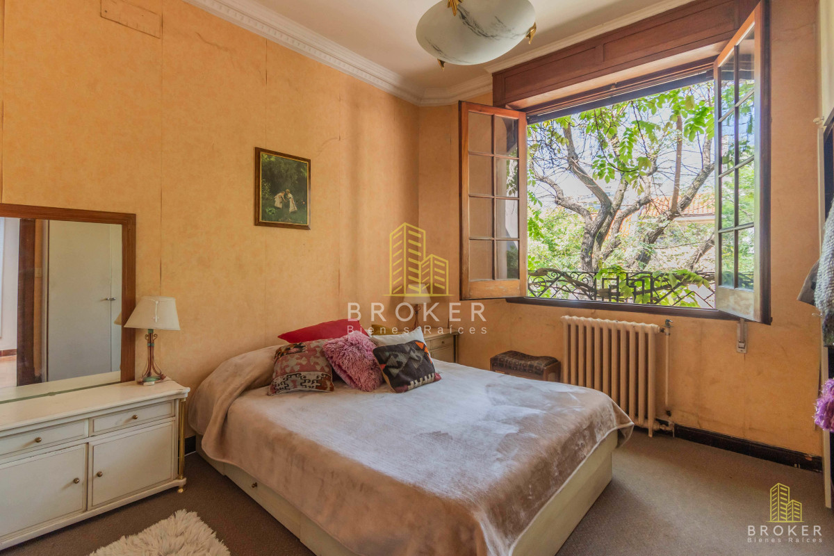 Casa ID.1913/Venta_Casa_de_4_Dormitorios_en_Pocitos._Montevideo_Uruguay. - Venta Casa de 4 Dormitorios en Pocitos. Montevideo Uruguay.