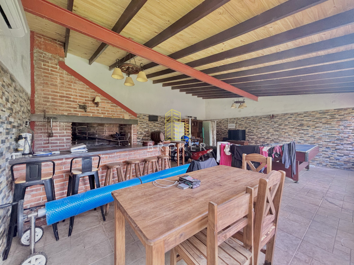 Casa ID.9439/Venta_Casas_Punta_del_Este_5_dormitorios_y_piscina_Jardines_de_Cordoba - Venta Casas Punta del Este 5 dormitorios y piscina Jardines de Cordoba