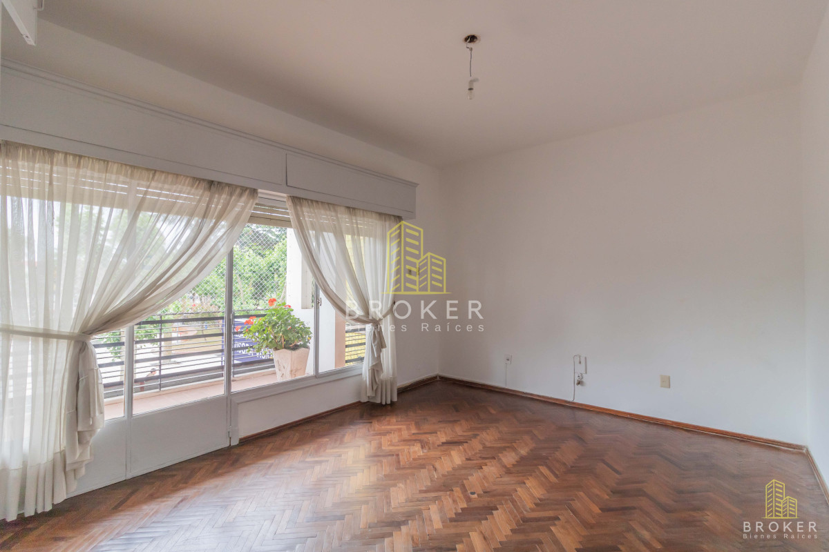 Casa ID.2082/Venta_Casa_2_dormitorios_en_Las_Piedras_Avda_Instrucciones - Venta Casa 2 dormitorios en Las Piedras Avda Instrucciones