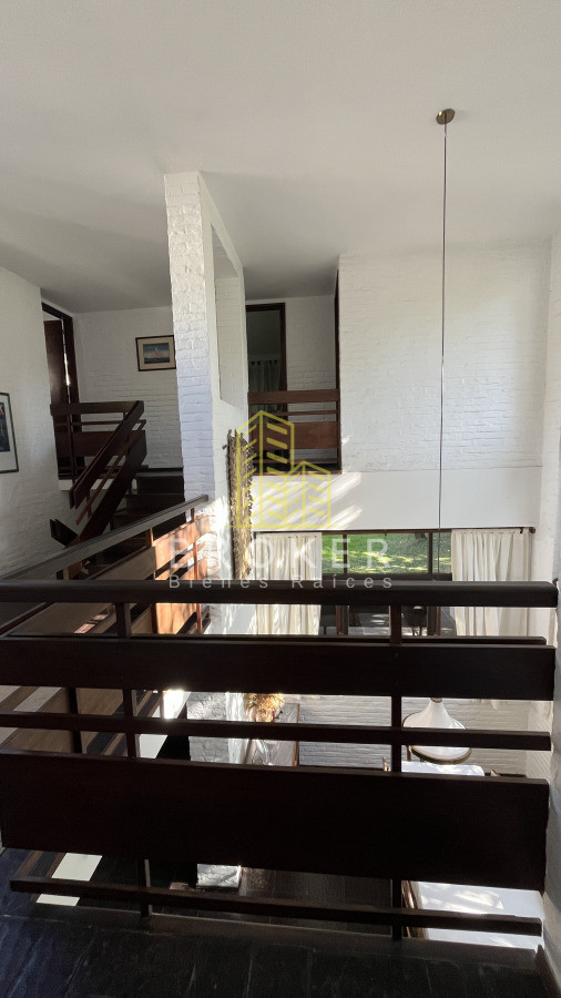 Casa ID.9399 - VENTA CASA PUNTA DEL ESTE Playa Mansa Parada 16