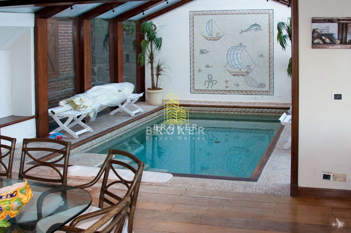 Casa ID.37/Venta_Mansión_frente_al_mar_en_Punta_Del_Este_Playa_Mansa - Venta Mansión frente al mar en Punta Del Este Playa Mansa