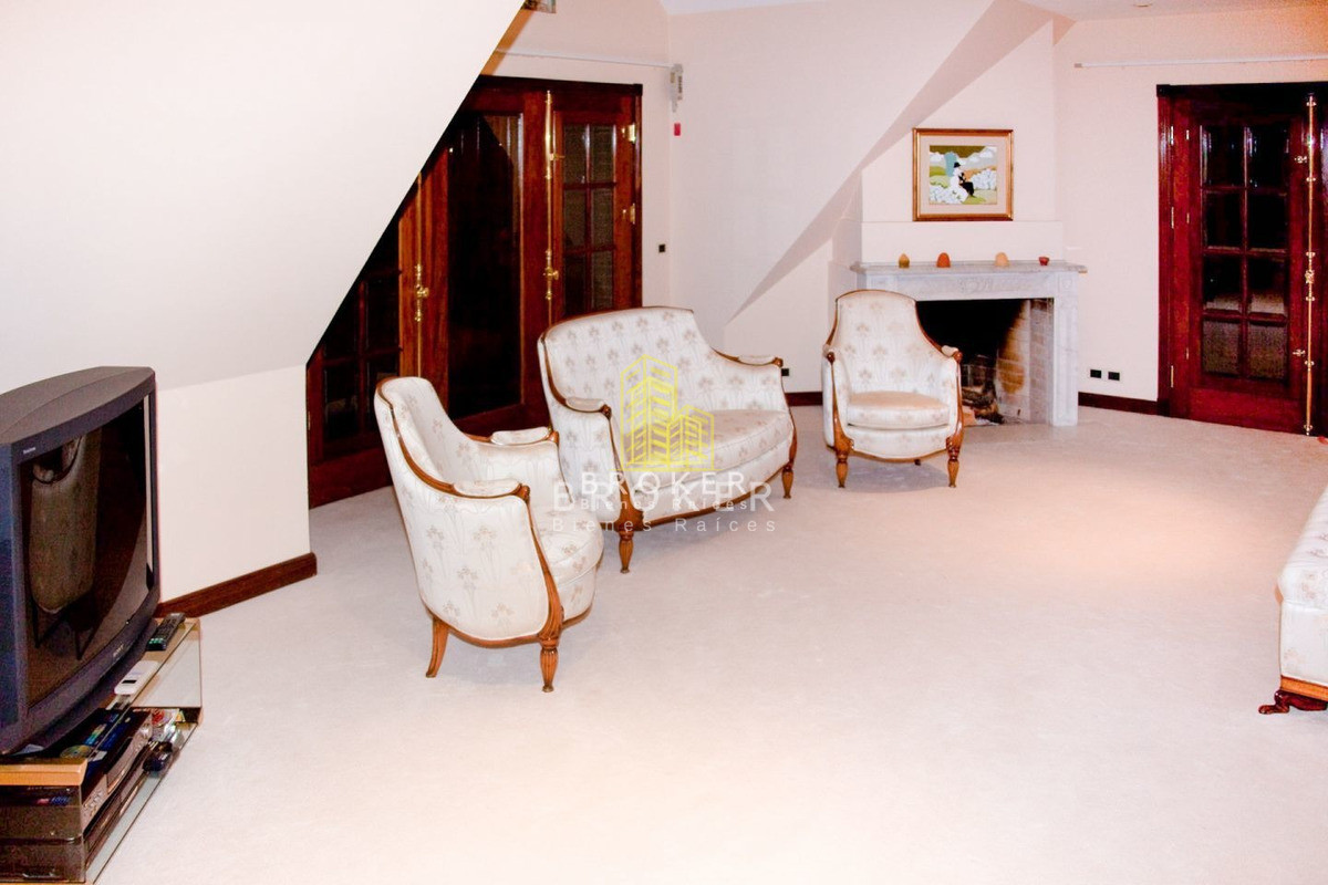 Casa ID.37/Venta_Mansión_frente_al_mar_en_Punta_Del_Este_Playa_Mansa - Venta Mansión frente al mar en Punta Del Este Playa Mansa