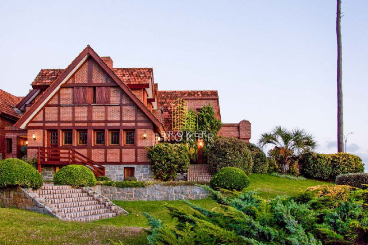 Casa ID.37/Venta_Mansión_frente_al_mar_en_Punta_Del_Este_Playa_Mansa - Venta Mansión frente al mar en Punta Del Este Playa Mansa