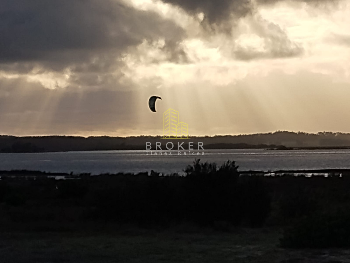 Casa ID.1607/Casa_en_Alquiler_Temporal_en_Jose_Ignacio,_frente_a_la_laguna._Punta_del_Este,_Uruguay. - Casa en Alquiler Temporal en Jose Ignacio, frente a la laguna. Punta del Este, Uruguay.