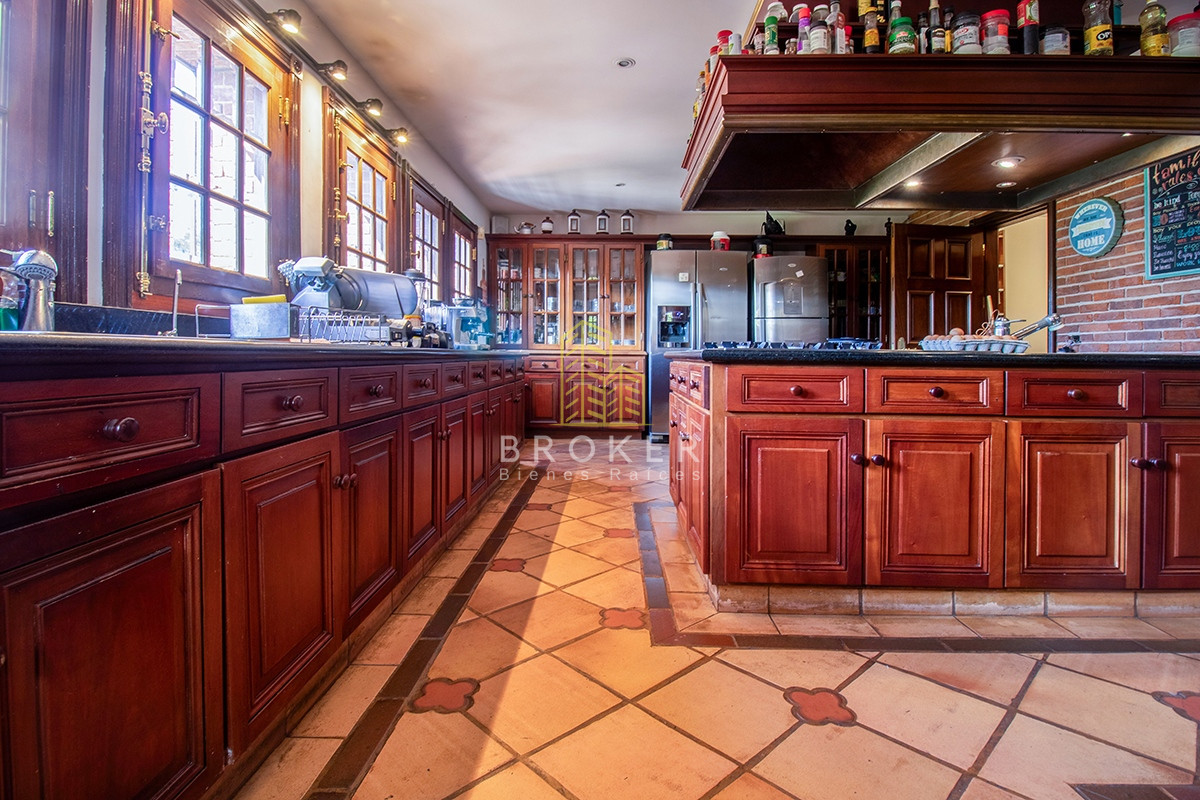 Casa ID.37/Venta_Mansión_frente_al_mar_en_Punta_Del_Este_Playa_Mansa - Venta Mansión frente al mar en Punta Del Este Playa Mansa