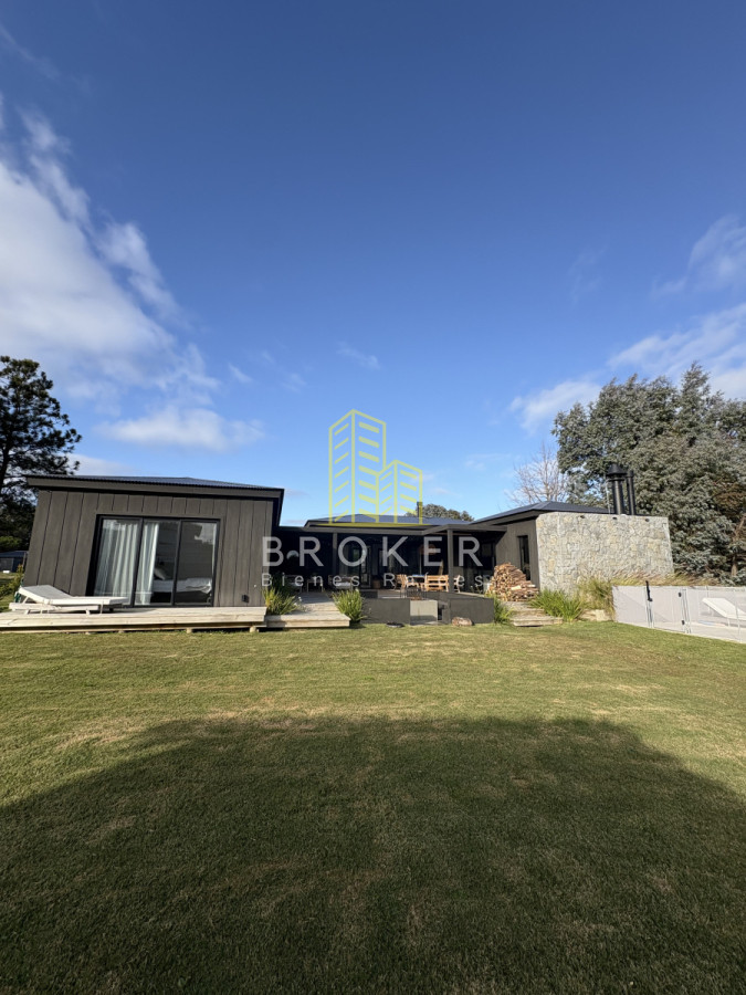 Casa ID.8874/Venta_Casa_La_Barra_Punta_del_Este - Venta Casa La Barra Punta del Este