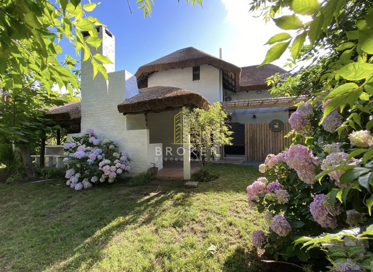 Casa ID.9180/Alquiler_temporario_Casa_3_dormitorios_Pinares_Punta_del_Este - Alquiler temporario Casa 3 dormitorios Pinares Punta del Este