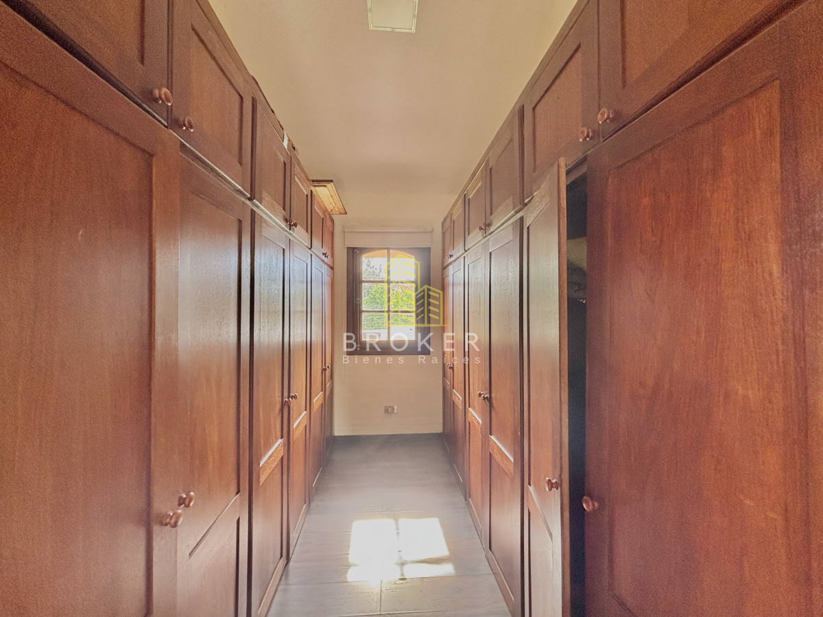 Casa ID.9439/Venta_Casas_Punta_del_Este_5_dormitorios_y_piscina_Jardines_de_Cordoba - Venta Casas Punta del Este 5 dormitorios y piscina Jardines de Cordoba