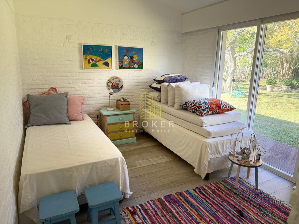 Casa ID.9597/Alquiler_de_temporada_Casa_en_San_Rafael,_Punta_del_Este,_3_dormitorios_y_amplio_jardín - Alquiler de temporada Casa en San Rafael, Punta del Este, 3 dormitorios y amplio jardín