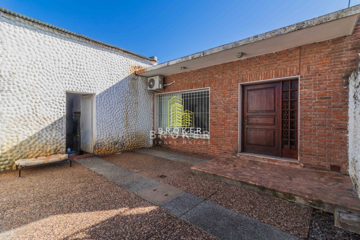 Casa ID.1642/Venta_2_Casas_en_Padrón_Único,_con_Renta_en_Malvín,_Montevideo,_Uruguay - Venta 2 Casas en Padrón Único, con Renta en Malvín, Montevideo, Uruguay