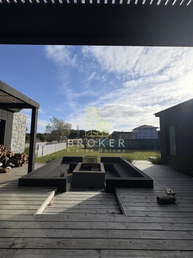 Casa ID.8874/Venta_Casa_La_Barra_Punta_del_Este - Venta Casa La Barra Punta del Este
