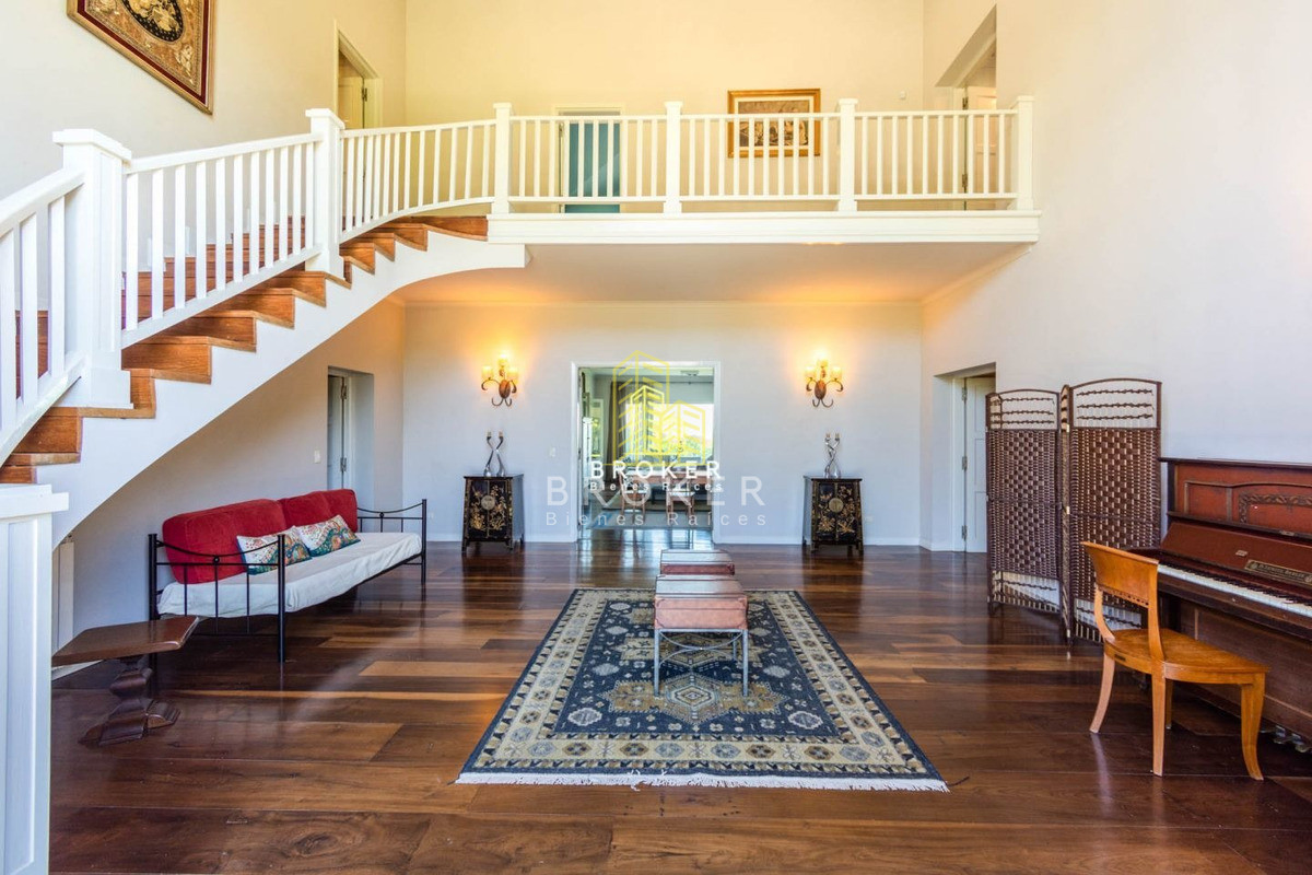 Casa ID.49/Venta_Mansión_frente_al_mar_en_Punta_del_Este_-_Playa_Mansa_ - Venta Mansión frente al mar en Punta del Este - Playa Mansa 