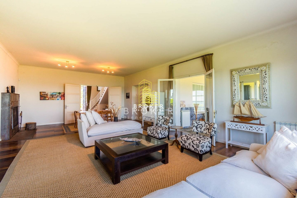Casa ID.49/Venta_Mansión_frente_al_mar_en_Punta_del_Este_-_Playa_Mansa_ - Venta Mansión frente al mar en Punta del Este - Playa Mansa 