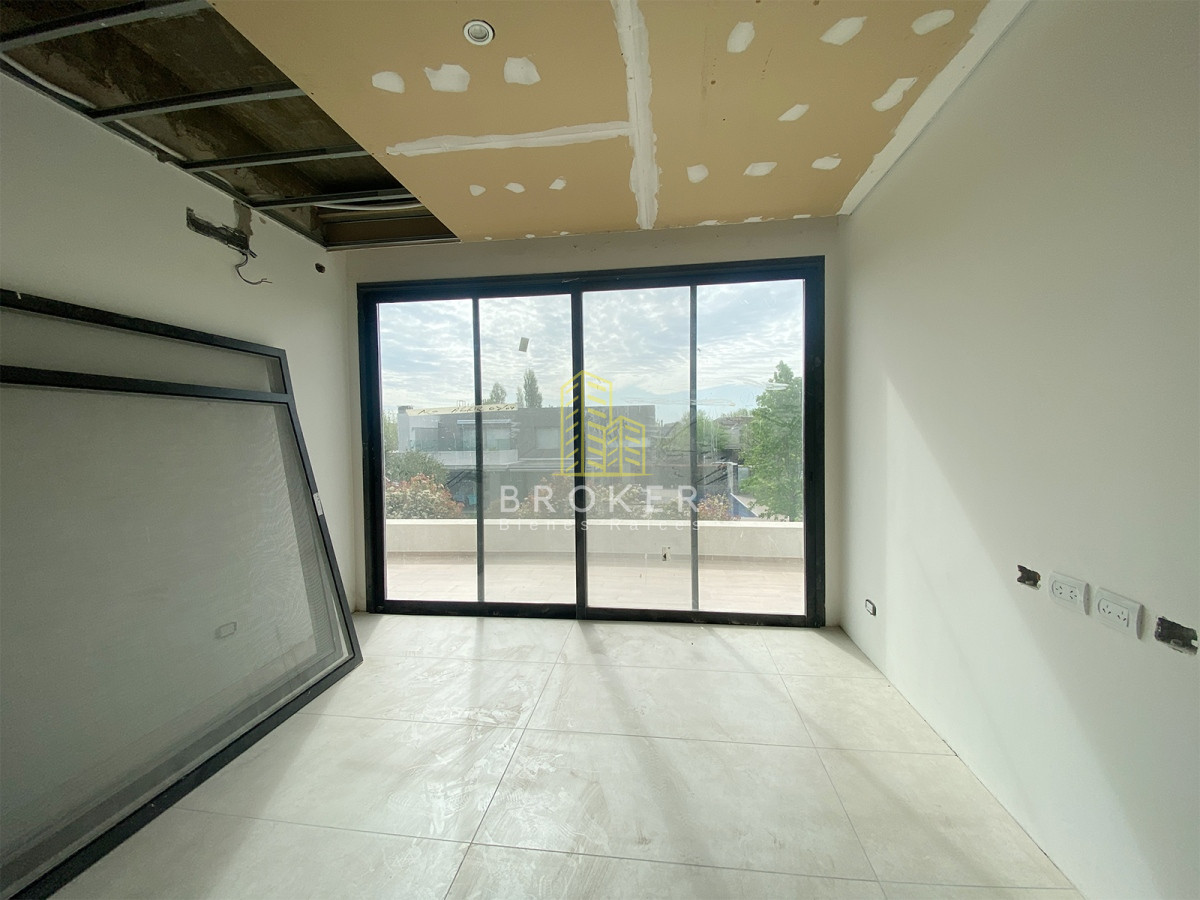 Casa ID.1900/Casa_a_Estrenar_en_Venta_en_Haras_Santa_María_-_Barrio_Los_Eucaliptos - Casa a Estrenar en Venta en Haras Santa María - Barrio Los Eucaliptos