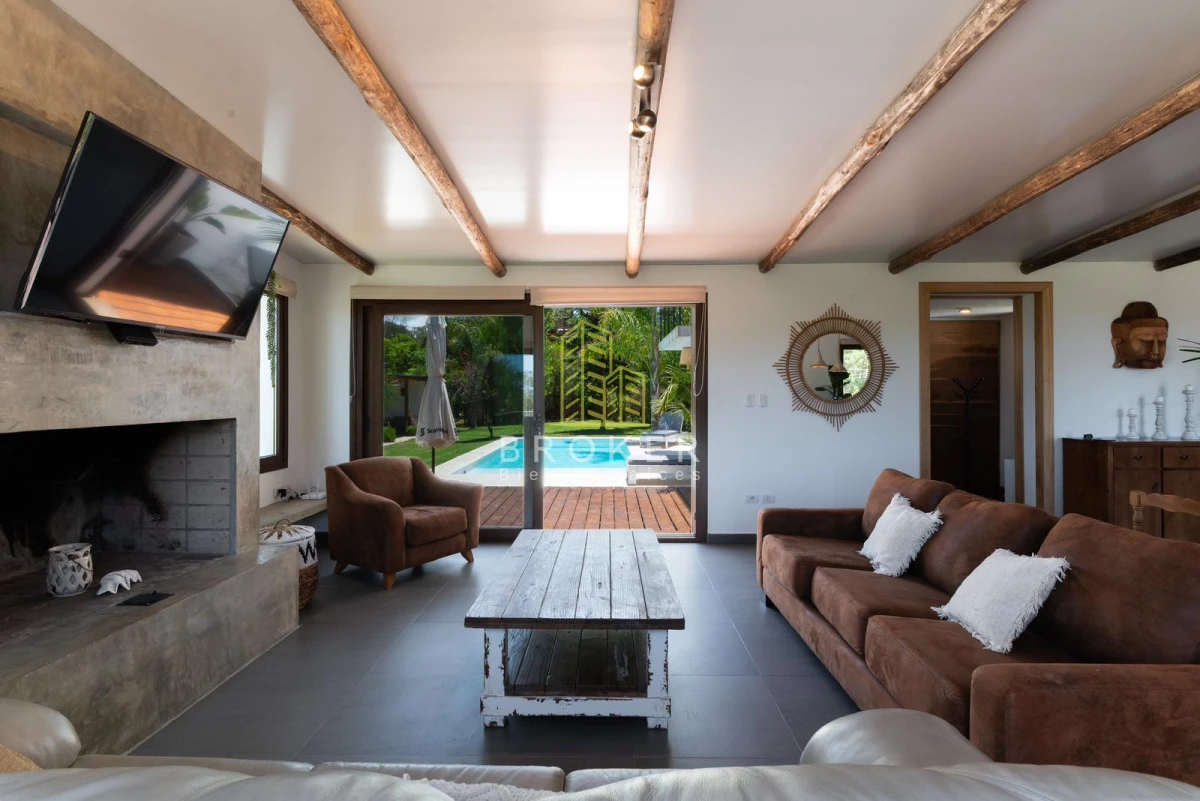 Casa ID.8866/Espectacular_y_moderna_casa_en_la_barra_para_alquiler_de_temporada - Espectacular y moderna casa en la barra para alquiler de temporada