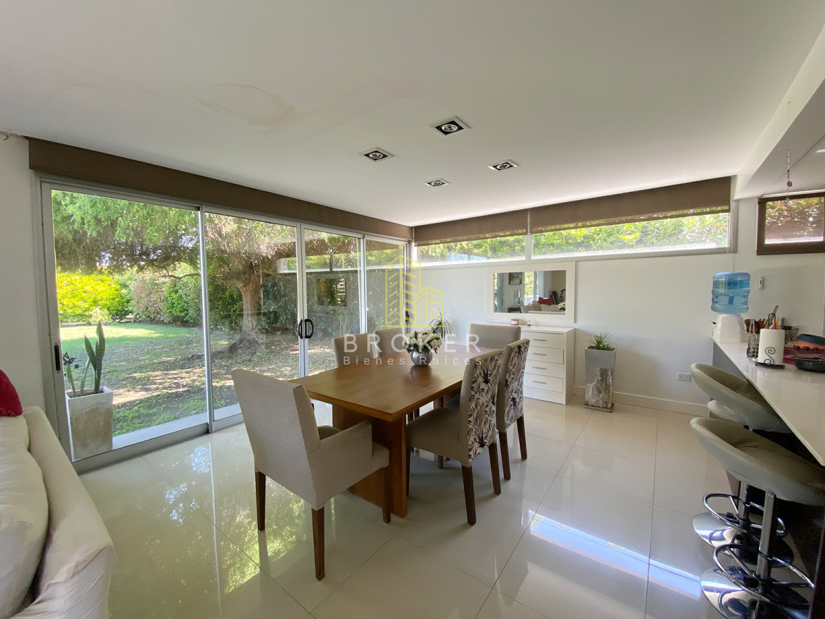 Casa ID.2021/Casa_en_Venta_en_Haras_Santa_María_-_Barrio_Los_Robles - Casa en Venta en Haras Santa María - Barrio Los Robles