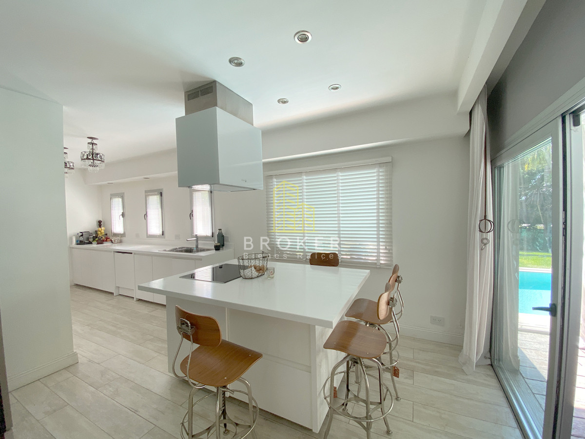 Casa ID.2221/Casa_en_Venta_en_Haras_Santa_María_-_Barrio_Las_Lomas - Casa en Venta en Haras Santa María - Barrio Las Lomas