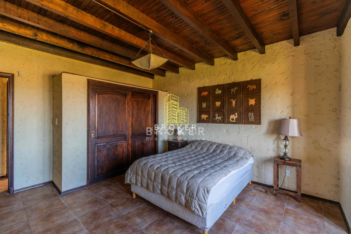 Casa ID.573/Venta_de_Casa_en_Piriapolis_San_Francisco_frente_al_mar!_3_dormitorios! - Venta de Casa en Piriapolis San Francisco frente al mar! 4 dormitorios!