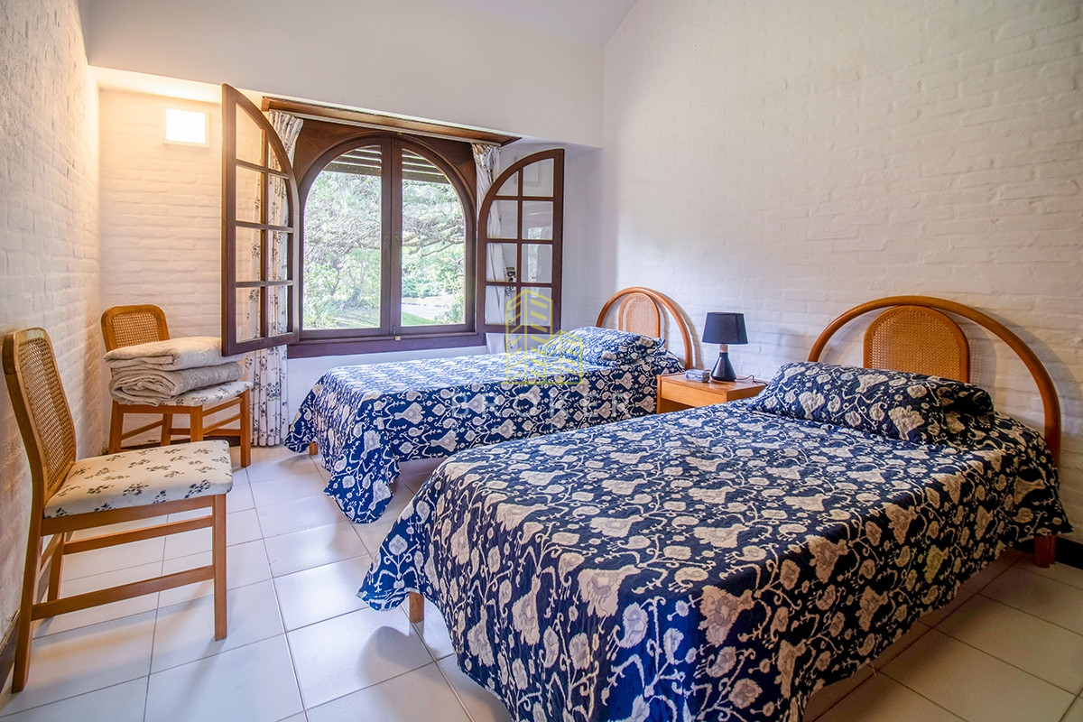 Casa ID.1787 - Venta y alquiler de Mansion Beverly Hills Punta del Este Uruguay, Uruguay.