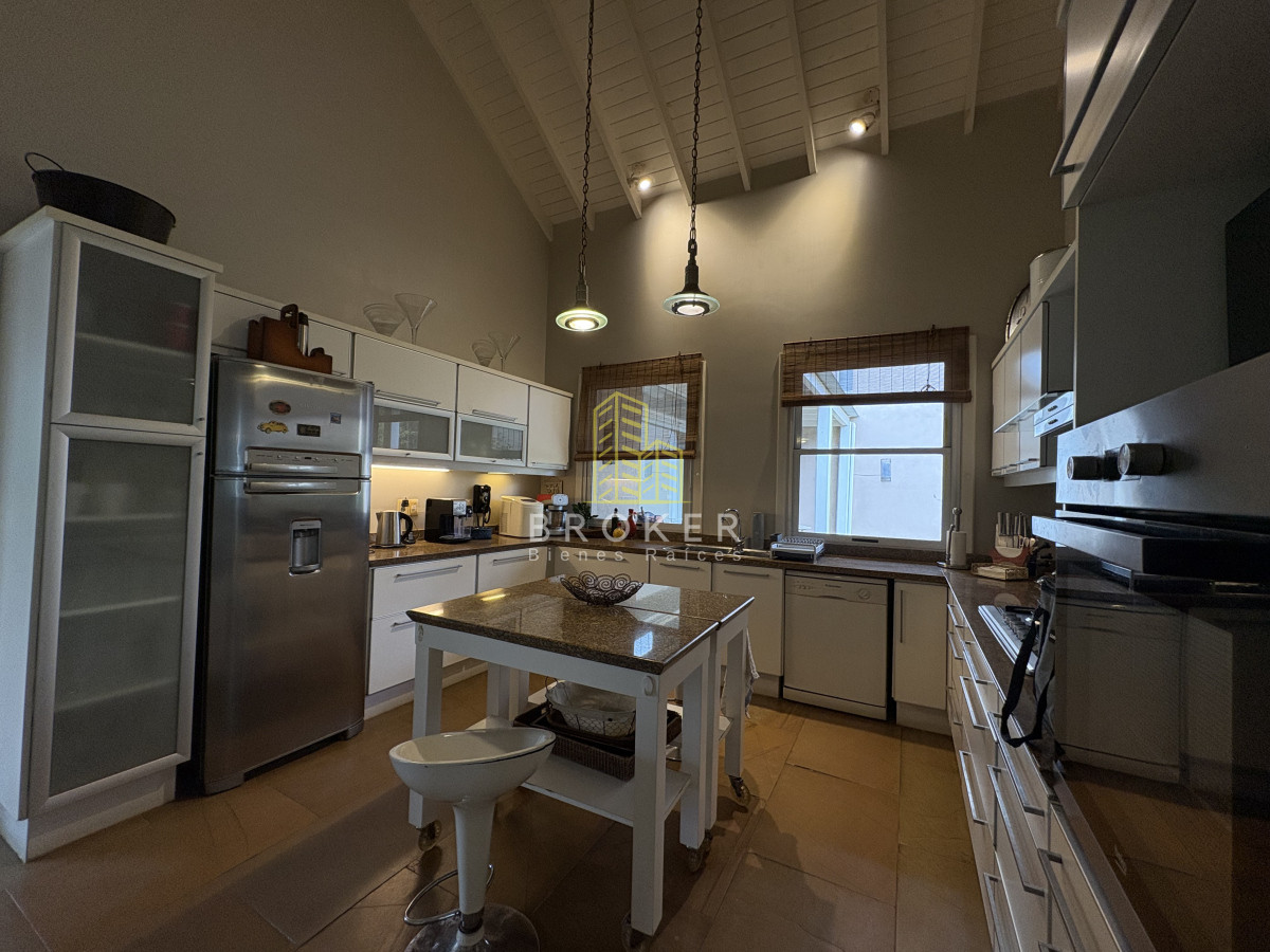Casa ID.76 - Venta Casa La Barra Puntra del Este