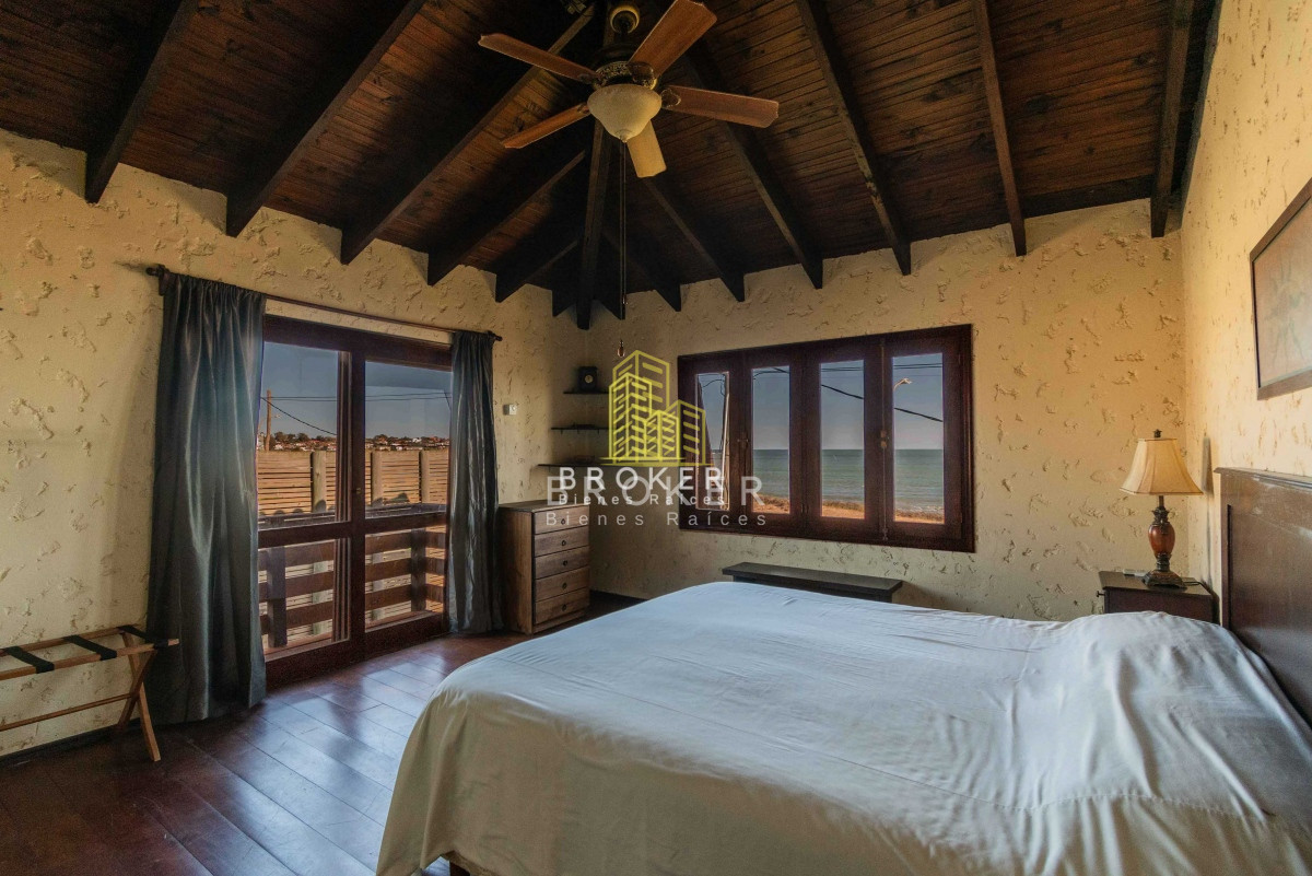 Casa ID.573/Venta_de_Casa_en_Piriapolis_San_Francisco_frente_al_mar!_3_dormitorios! - Venta de Casa en Piriapolis San Francisco frente al mar! 4 dormitorios!