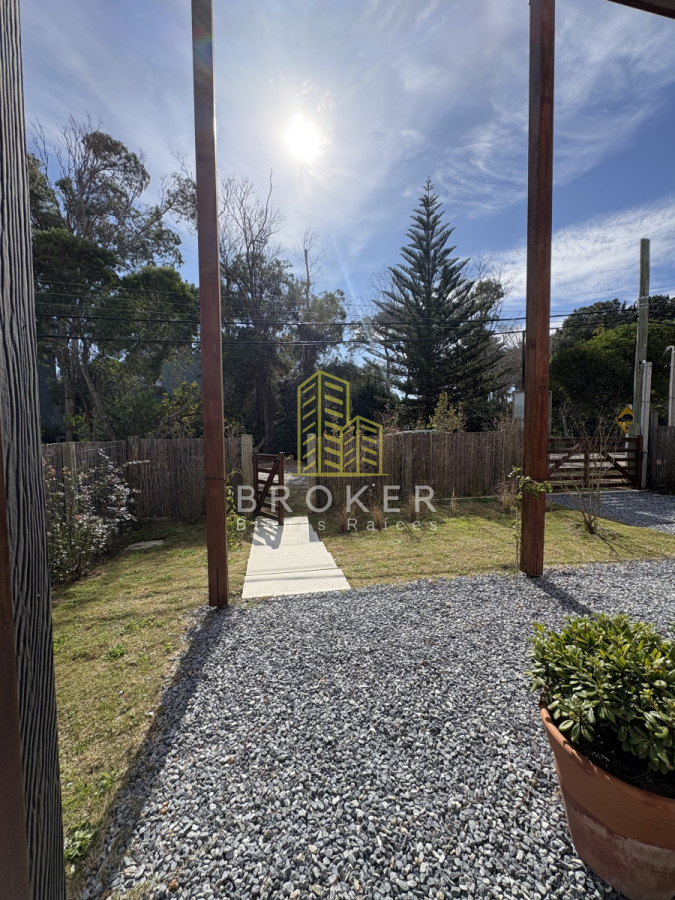 Casa ID.9145/Venta_casa_3_dormitorios_La_Barra_Punta_del_Este_ - Venta casa 3 dormitorios La Barra Punta del Este 