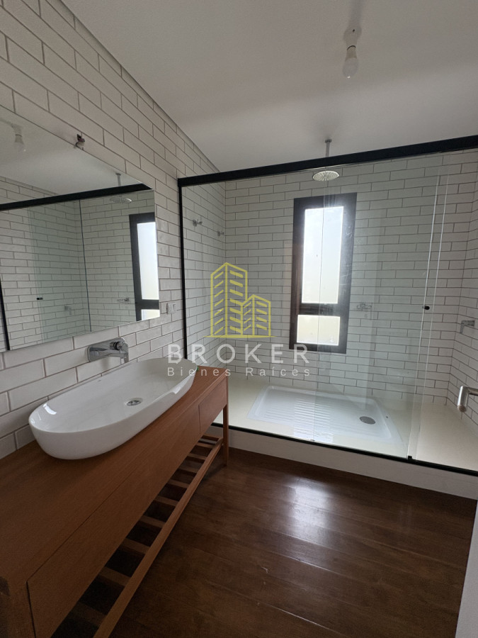 Casa ID.9145/Venta_casa_3_dormitorios_La_Barra_Punta_del_Este_ - Venta casa 3 dormitorios La Barra Punta del Este 