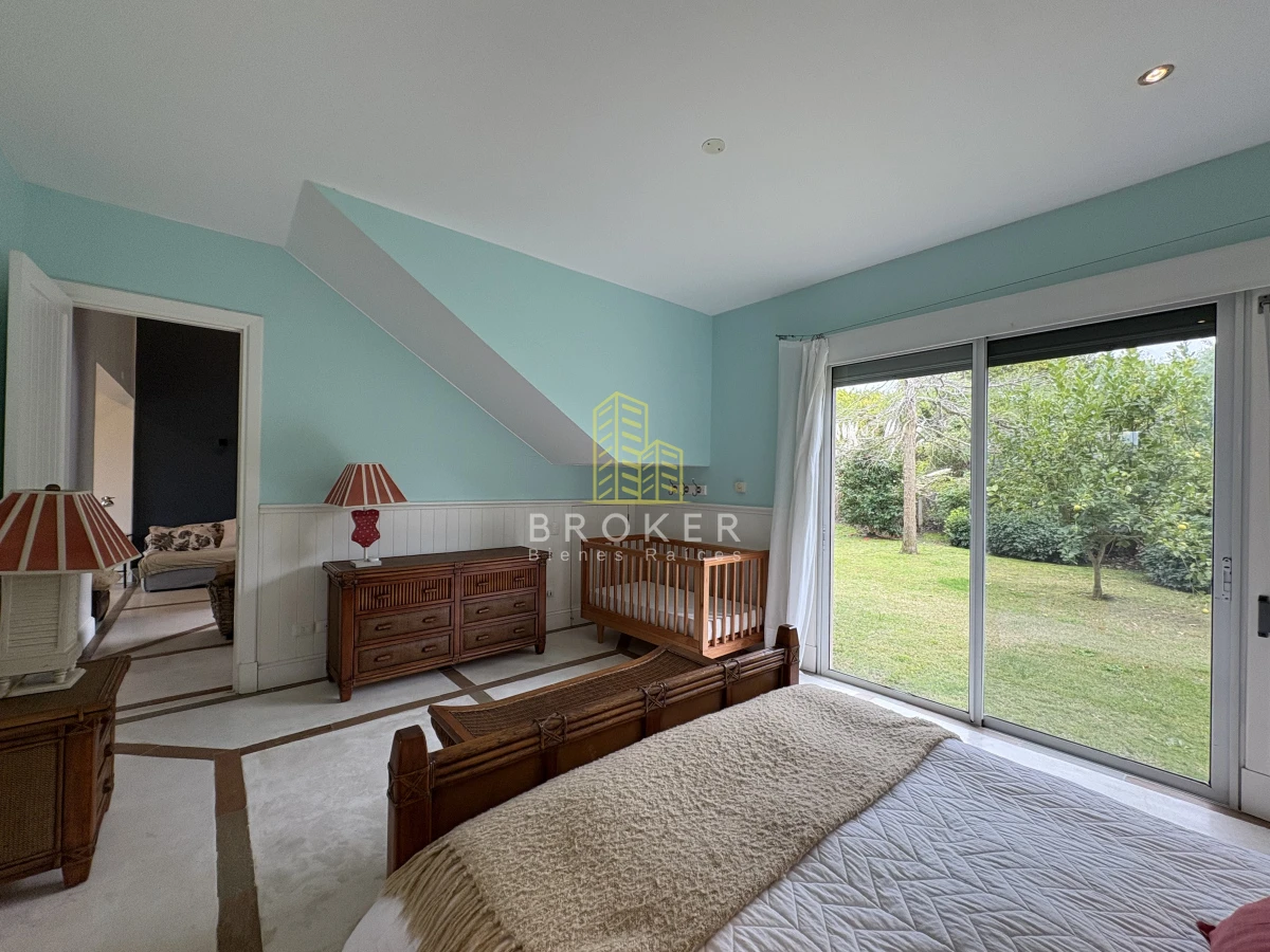 Casa ID.76/Venta_Casa_La_Barra_Punta_Del_Este_Broker_ - Venta De Icónica Casa de Lujo en la Barra, una casa de revista de gran nivel 