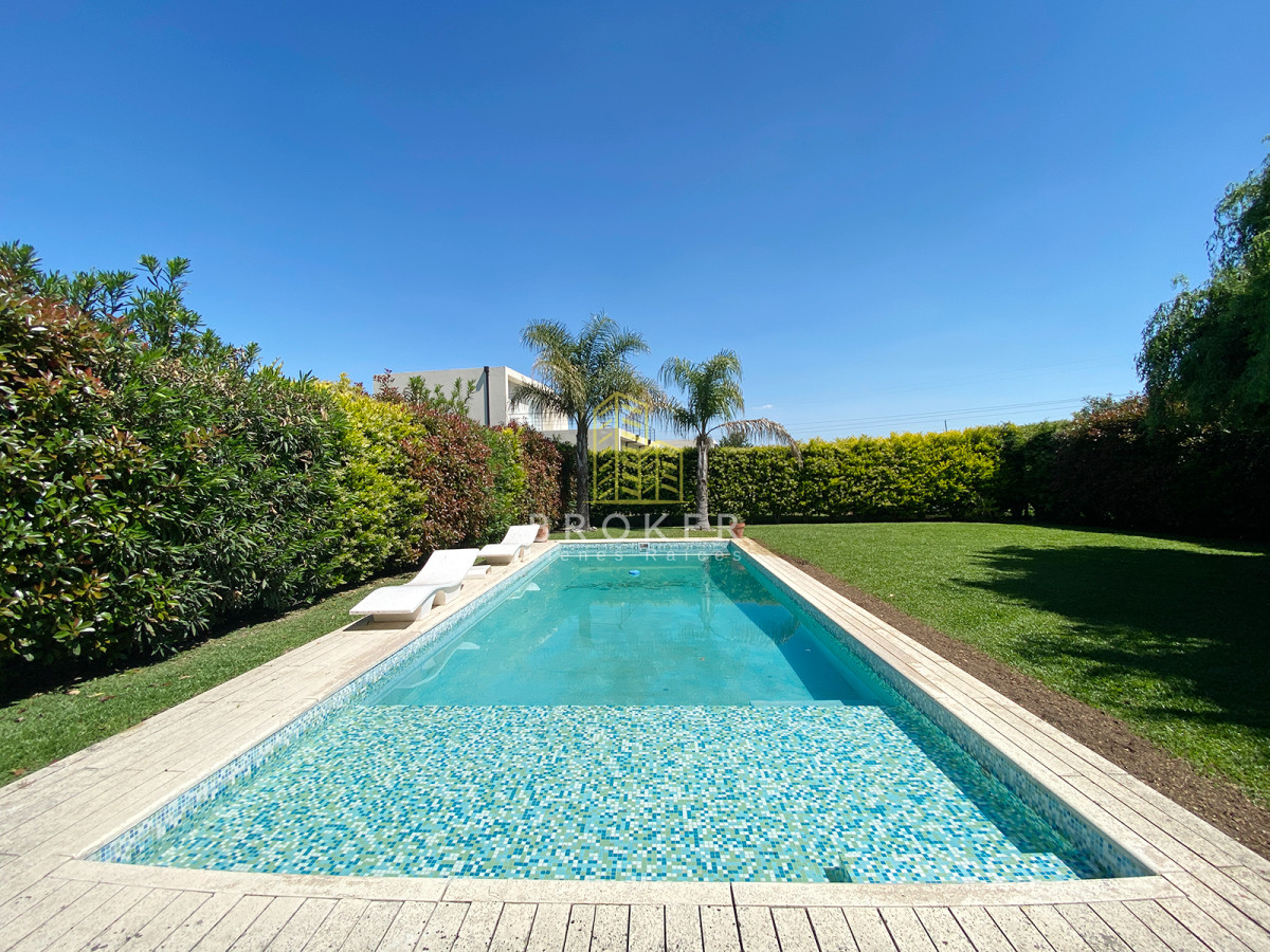 Casa ID.2021/Casa_en_Venta_en_Haras_Santa_María_-_Barrio_Los_Robles - Casa en Venta en Haras Santa María - Barrio Los Robles