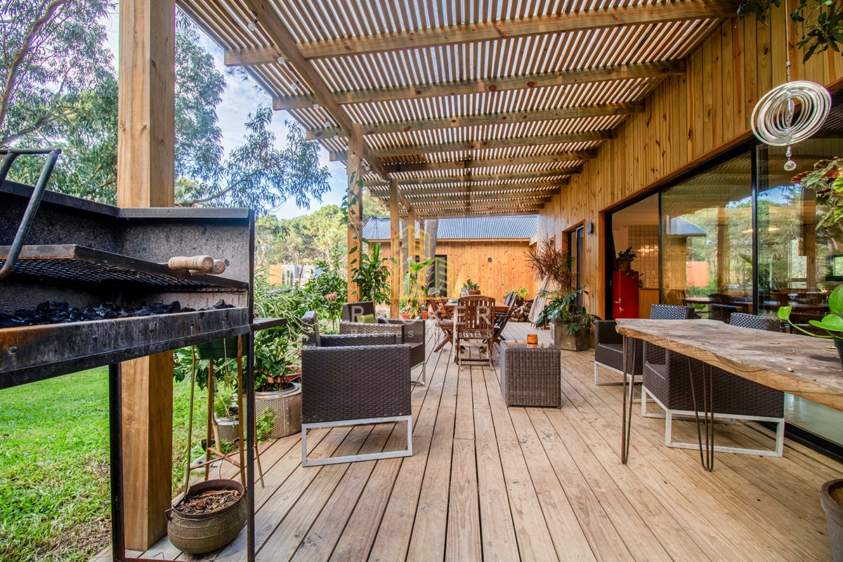 Casa ID.704/Venta_de_amplia_casa_en_Barra_Verde - Venta y alquiler de casa de 3 dormitorios en Barra Verde. Punta del Este, Uruguay.