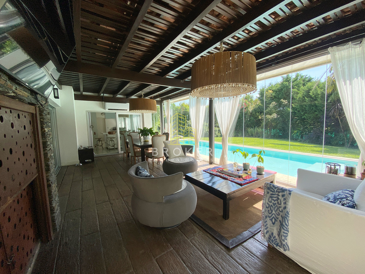 Casa ID.2221/Casa_en_Venta_en_Haras_Santa_María_-_Barrio_Las_Lomas - Casa en Venta en Haras Santa María - Barrio Las Lomas