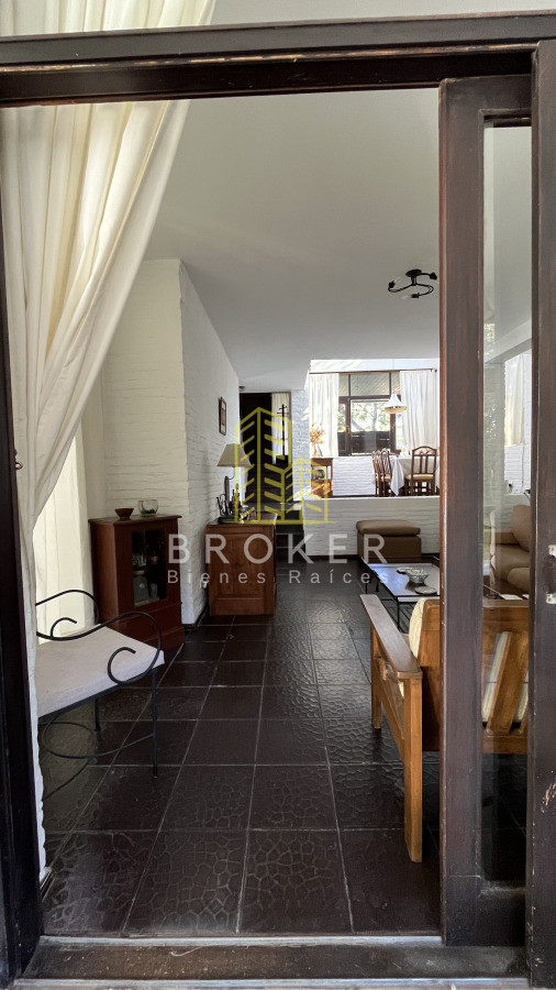 Casa ID.9399 - VENTA CASA PUNTA DEL ESTE Playa Mansa Parada 16