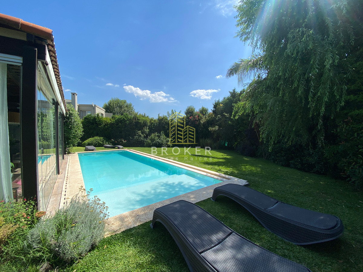 Casa ID.2221/Casa_en_Venta_en_Haras_Santa_María_-_Barrio_Las_Lomas - Casa en Venta en Haras Santa María - Barrio Las Lomas