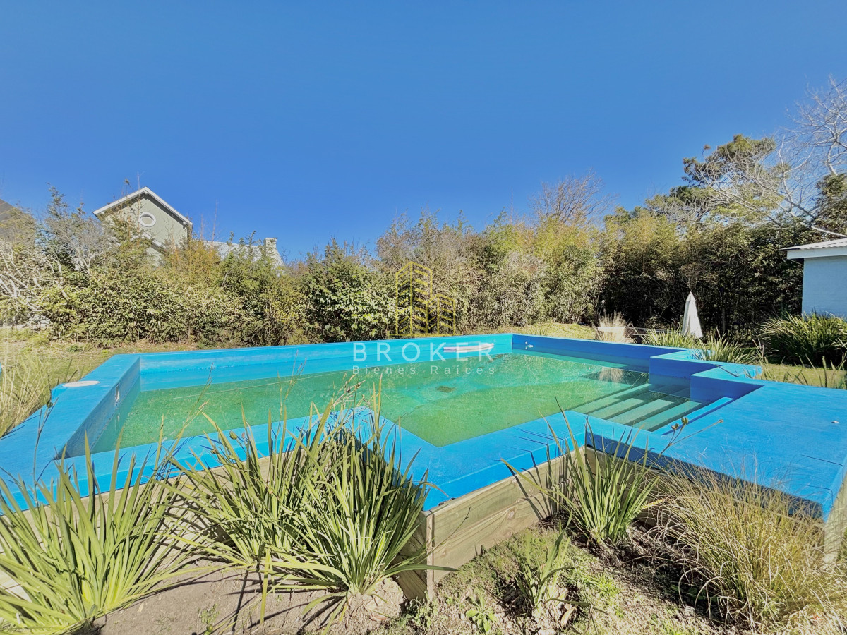 Casa ID.8429/Venta_casa_La_Barra_punta_del_este_3_dormitorios_piscina - Venta casa La Barra punta del este 3 dormitorios piscina