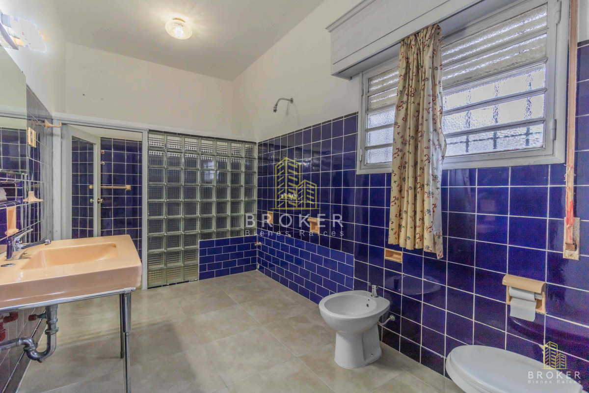 Casa ID.2082/Venta_Casa_2_dormitorios_en_Las_Piedras_Avda_Instrucciones - Venta Casa 2 dormitorios en Las Piedras Avda Instrucciones