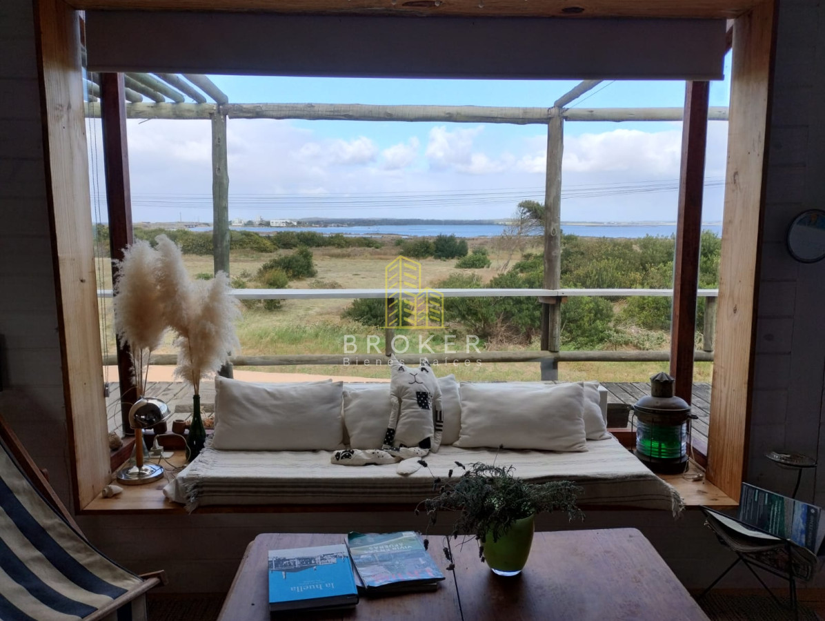 Casa ID.1607/Casa_en_Alquiler_Temporal_en_Jose_Ignacio,_frente_a_la_laguna._Punta_del_Este,_Uruguay. - Casa en Alquiler Temporal en Jose Ignacio, frente a la laguna. Punta del Este, Uruguay.