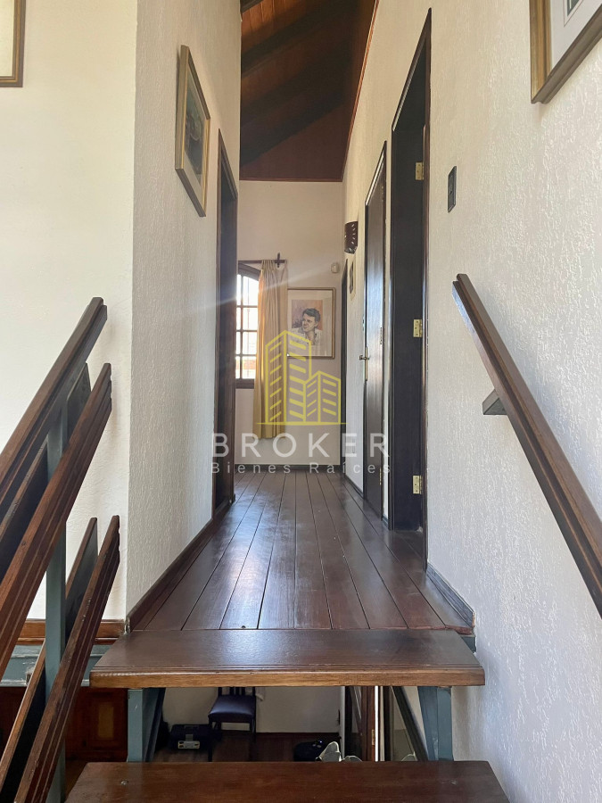 Casa ID.668/A_metros_de_la_rambla_Casa_Barra_de_Carrasco - Venta Casa Barra de Carrasco a metros de la Rambla!