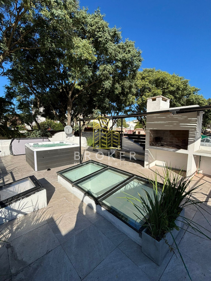 Casa ID.2429/Venta_Casa_Pocitos_3_dormitorios_con_garage!_Moderna_a_Estrenar! - Venta Casa Pocitos 3 dormitorios con garage! Moderna a Estrenar!